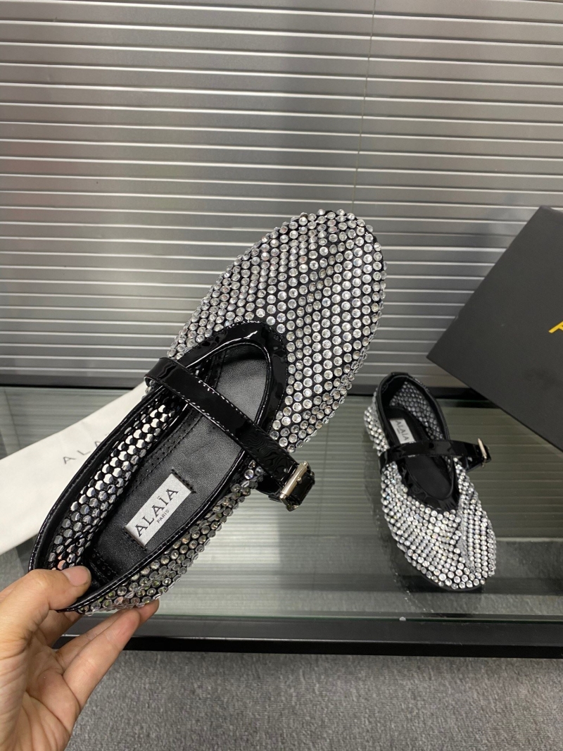 Alaia Flat Shoes